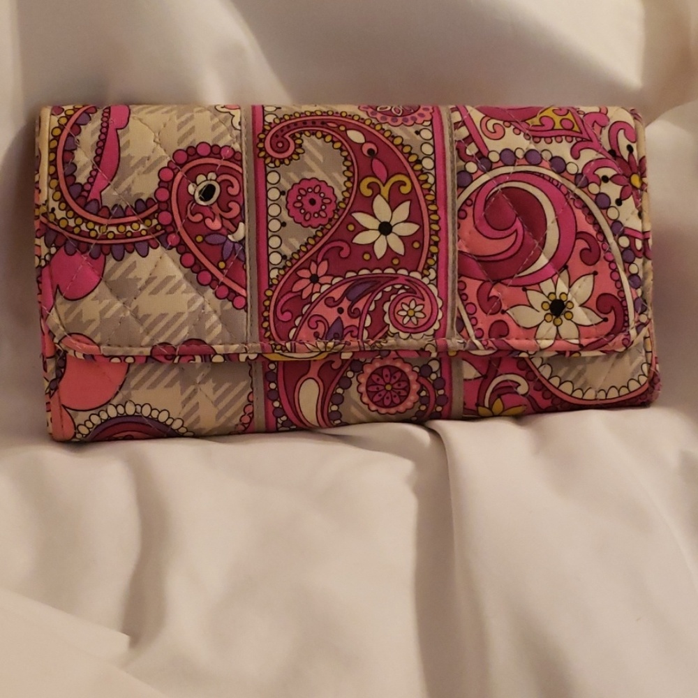 Retired pattern! Vera Bradley tri-fold wallet